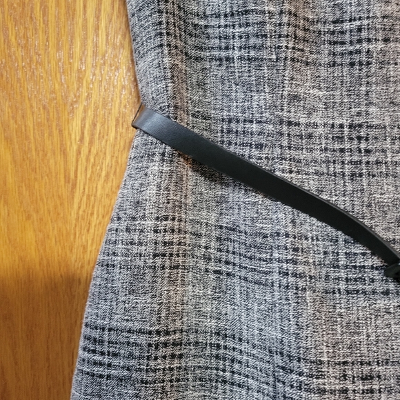 New York and Company pencil dress size 4 - Picture 3 of 7